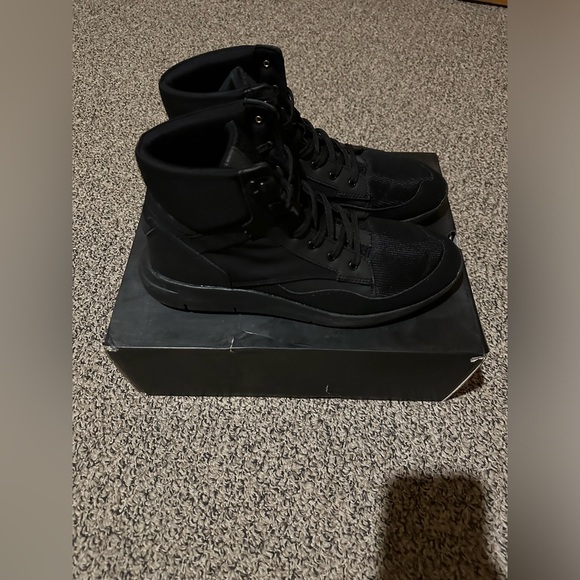 Aldo Sneakers - Picture 5 of 5